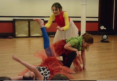 Spoke the Hub Modern Dance Students Perform