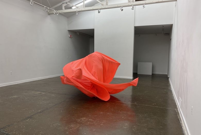 Biba Bell’s Cities of the Interior is the second of three dances whose inquiry focuses the “where” of artistic labor.