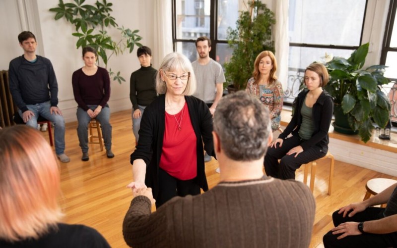 Ann Rodiger teaching a class at the Balance Arts Center