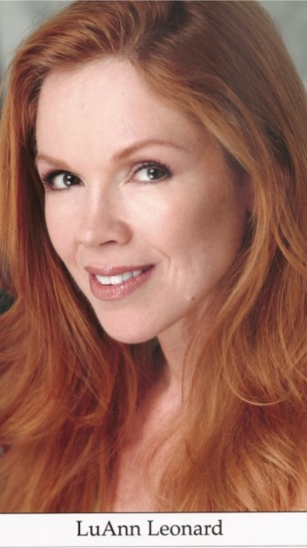 Luann Leonard heashot