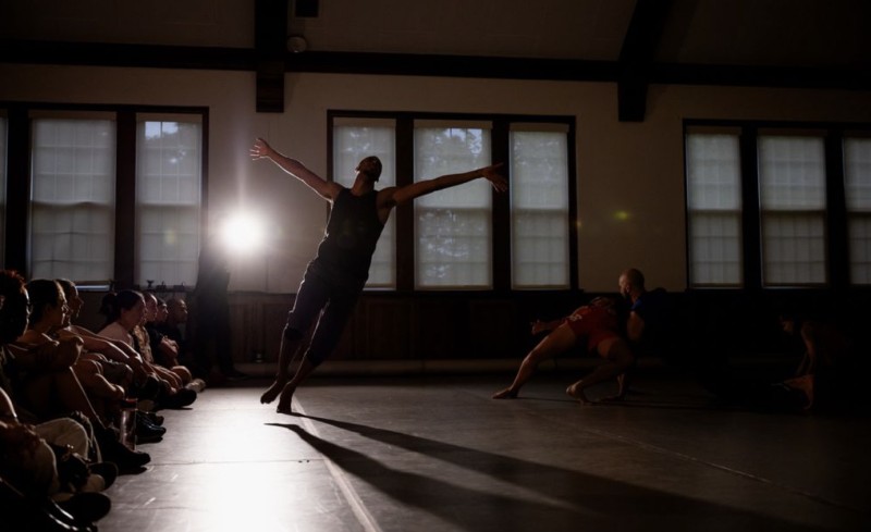 L'Alliance New York presents bLUr