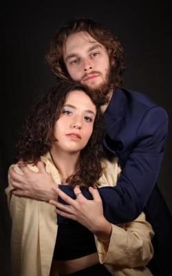 Headshot of two dancers 