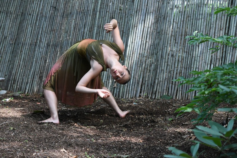 Amanda Selwyn Dance Theatre presents CROSSROADS