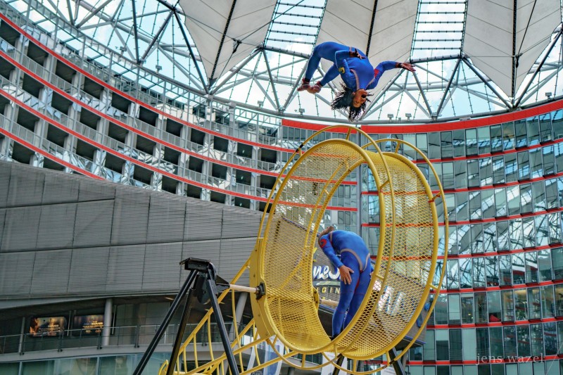 STREB EXTREME ACTION performing GIZMO