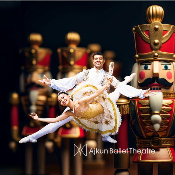 Ajkun Ballet Theatre dancers in the pas de deux from The Nutcracker