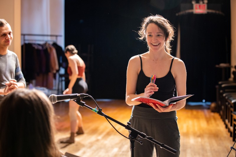 Gwendolyn Gussman leads a workshop at the cell