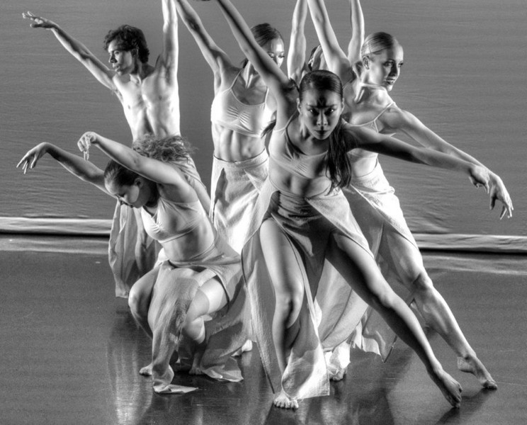 i KADA Contemporary Dance Company