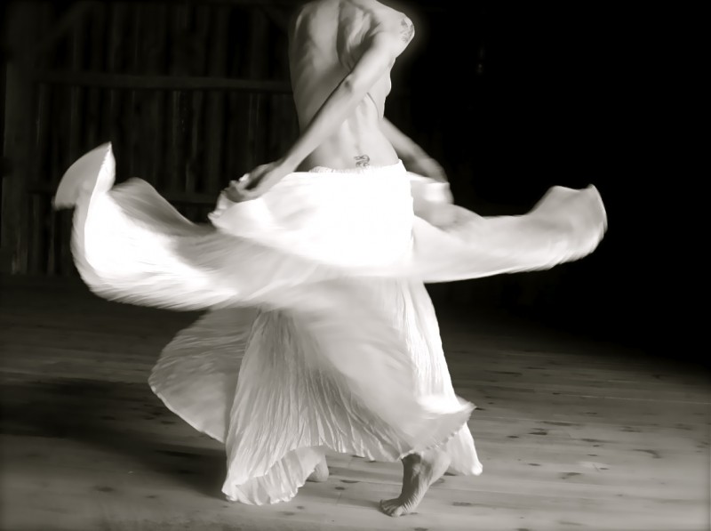 MARIE-CHRISTINE GIORDANO DANCE LOOKING AN ADMINISTRATIVE INTERN